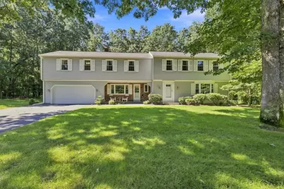 76 Mohawk Dr, Longmeadow, MA 01106 - Photo 1