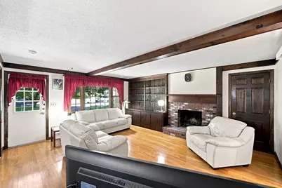 76 Mohawk Dr, Longmeadow, MA 01106 - Photo 12