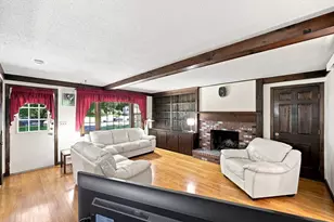 76 Mohawk Dr, Longmeadow, MA 01106 - Photo 12