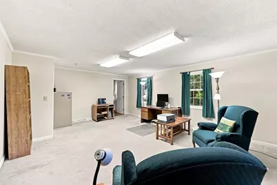 76 Mohawk Dr, Longmeadow, MA 01106 - Photo 24