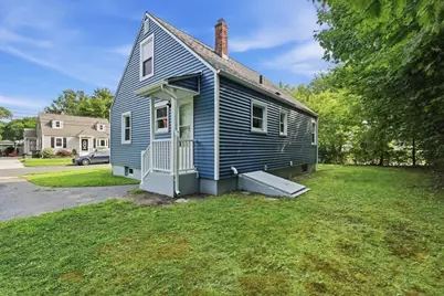 15 Pear St, Springfield, MA 01109 - Photo 24