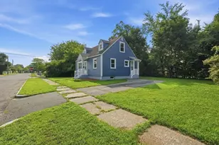 15 Pear St, Springfield, MA 01109 - Photo 28