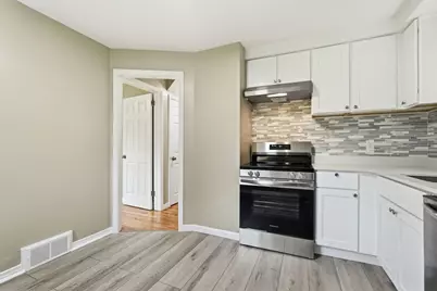 15 Pear St, Springfield, MA 01109 - Photo 10