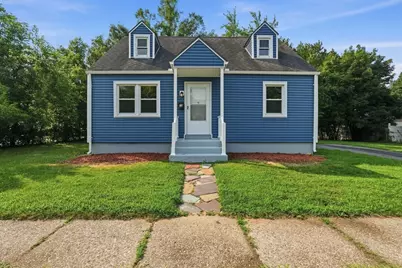 15 Pear St, Springfield, MA 01109 - Photo 4