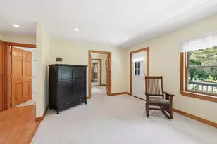 15 Thompson Rd, Hubbardston, MA 01452 - Photo 18