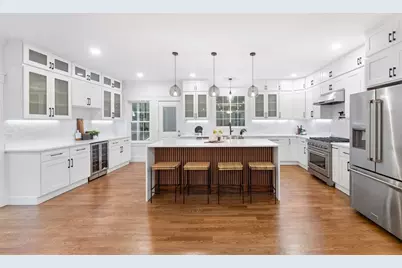 434 Sumner St, Stoughton, MA 02072 - Photo 8