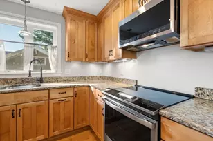 8 Concord Terrace, Framingham, MA 01702 - Photo 12