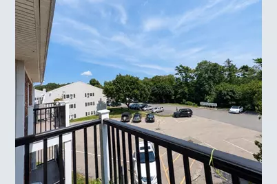 17 Chapel Hill Drive #9, Plymouth, MA 02360 - Photo 4