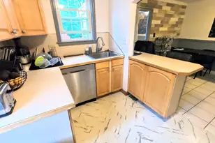 67-69 York Ave, Watertown, MA 02472 - Photo 16
