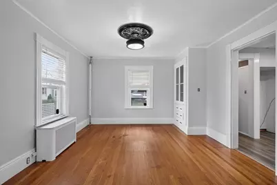 33 Pierpont St, Peabody, MA 01960 - Photo 6