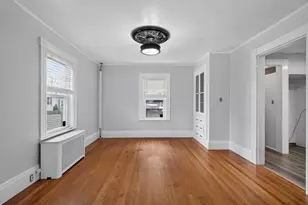 33 Pierpont St, Peabody, MA 01960 - Photo 6