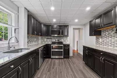 33 Pierpont St, Peabody, MA 01960 - Photo 4