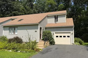 5 Meadow Oak Ln, Deerfield, MA 01373 - Photo 1