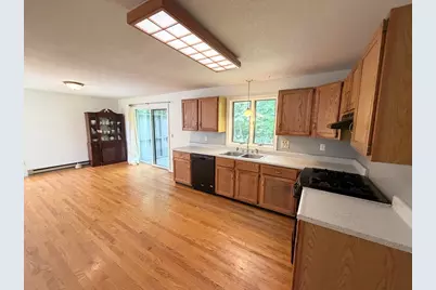 5 Meadow Oak Ln #B, Deerfield, MA 01373 - Photo 10