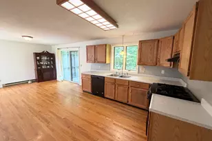 5 Meadow Oak Ln, Deerfield, MA 01373 - Photo 10