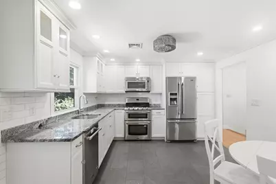 110 Thornberry Road, Winchester, MA 01890 - Photo 10
