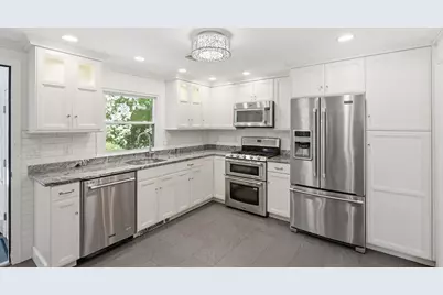 110 Thornberry Road, Winchester, MA 01890 - Photo 2