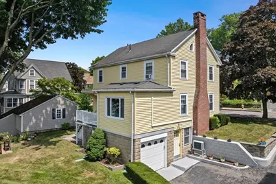 22 Gleason St, Medford, MA 02155 - Photo 4