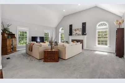 66 Glenview St, Upton, MA 01568 - Photo 12