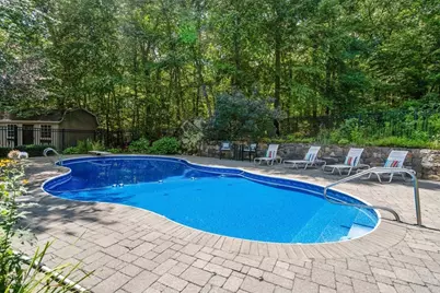 66 Glenview St, Upton, MA 01568 - Photo 34