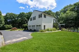 66 Glenview St, Upton, MA 01568 - Photo 40