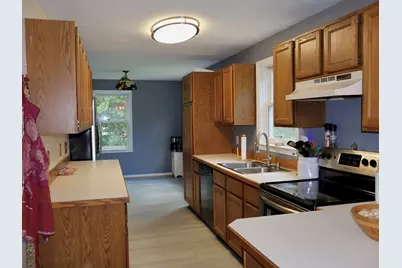 14 Indian Ridge Dr, Leominster, MA 01453 - Photo 18