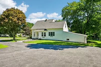 552 Plain St, Stoughton, MA 02072 - Photo 4