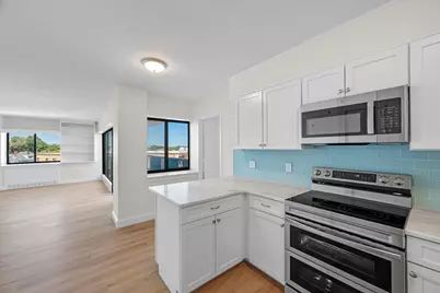 300 Lynnshore Dr #911, Lynn, MA 01902 - Photo 6