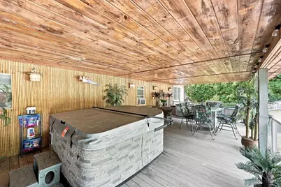 688 S West St, Agawam, MA 01030 - Photo 10