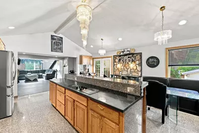 688 S West St, Agawam, MA 01030 - Photo 16