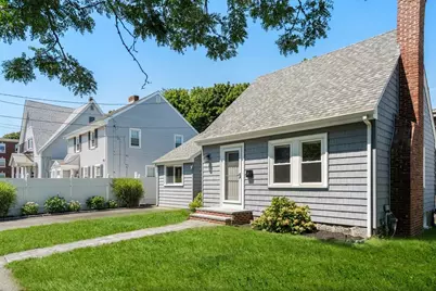 36 Russell St, Quincy, MA 02171 - Photo 2