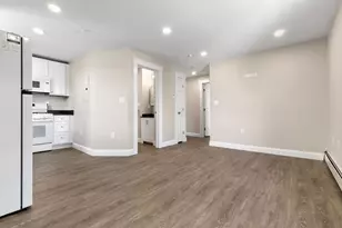 28 Poplar St, Danvers, MA 01923 - Photo 12