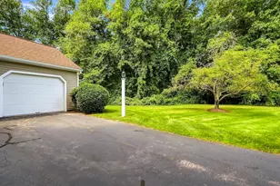 61 Godfrey Ln, Milford, MA 01757 - Photo 38