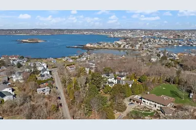 5 Grapevine Rd, Gloucester, MA 01930 - Photo 4