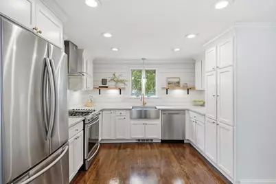 16 Lincoln Ave, Plainville, MA 02762 - Photo 6