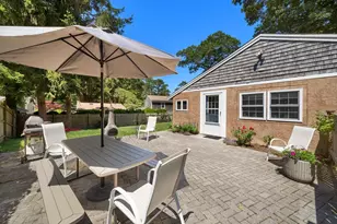 20 E Rd, Mashpee, MA 02649 - Photo 2