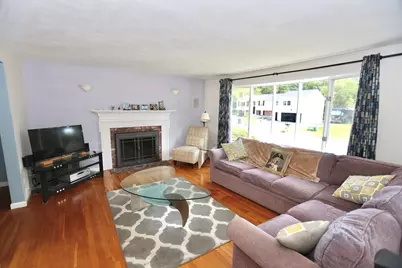 9 Concord Rd, Shrewsbury, MA 01545 - Photo 2