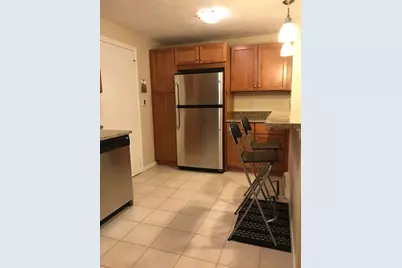 32 Hamilton Rd #205, Arlington, MA 02474 - Photo 4