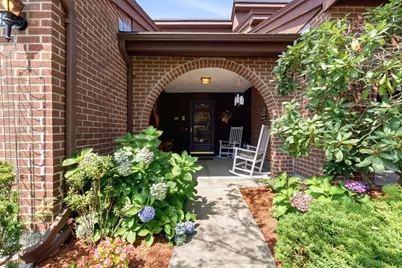 36 Hawthorne Circle #36, Peabody, MA 01960 - Photo 2