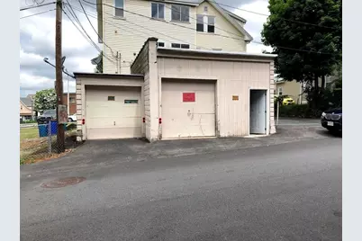 45 Richland St #g, Worcester, MA 01610 - Photo 1