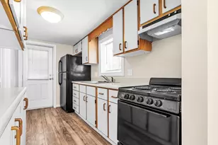 3 Hobson, Methuen, MA 01844 - Photo 14