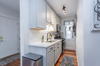44 Slocum St, Acushnet, MA 02743 - Photo 10