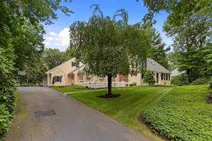 22 Westover Dr, Lynnfield, MA 01940 - Photo 2
