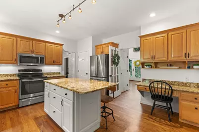 2 Brookside St, Upton, MA 01568 - Photo 6