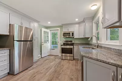 12 Cedar Ave, Millbury, MA 01527 - Photo 8