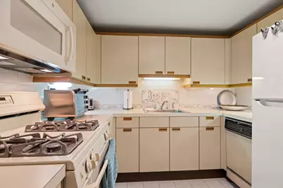 282 Place Ln #282, Woburn, MA 01801 - Photo 4