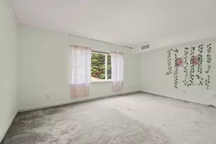 282 Place Ln, Woburn, MA 01801 - Photo 12