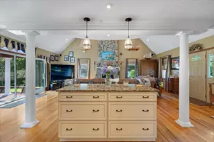 35 Margaret Rd, Middleborough, MA 02346 - Photo 10