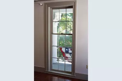 83 Maple St, Springfield, MA 01105 - Photo 4