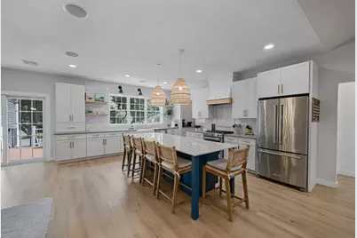 18 Willis Ave, Seekonk, MA 02771 - Photo 4